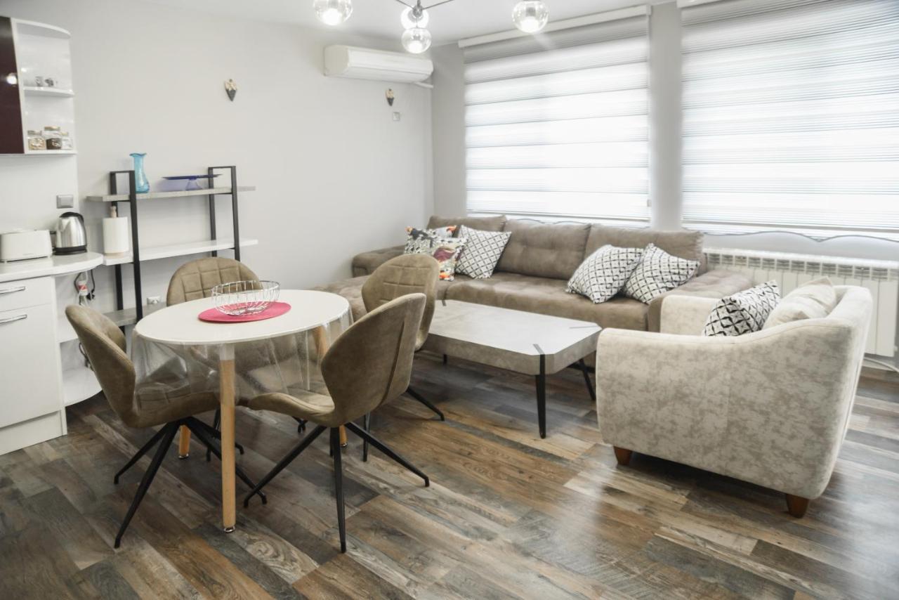 בורגאס Apartment Martini מראה חיצוני תמונה
