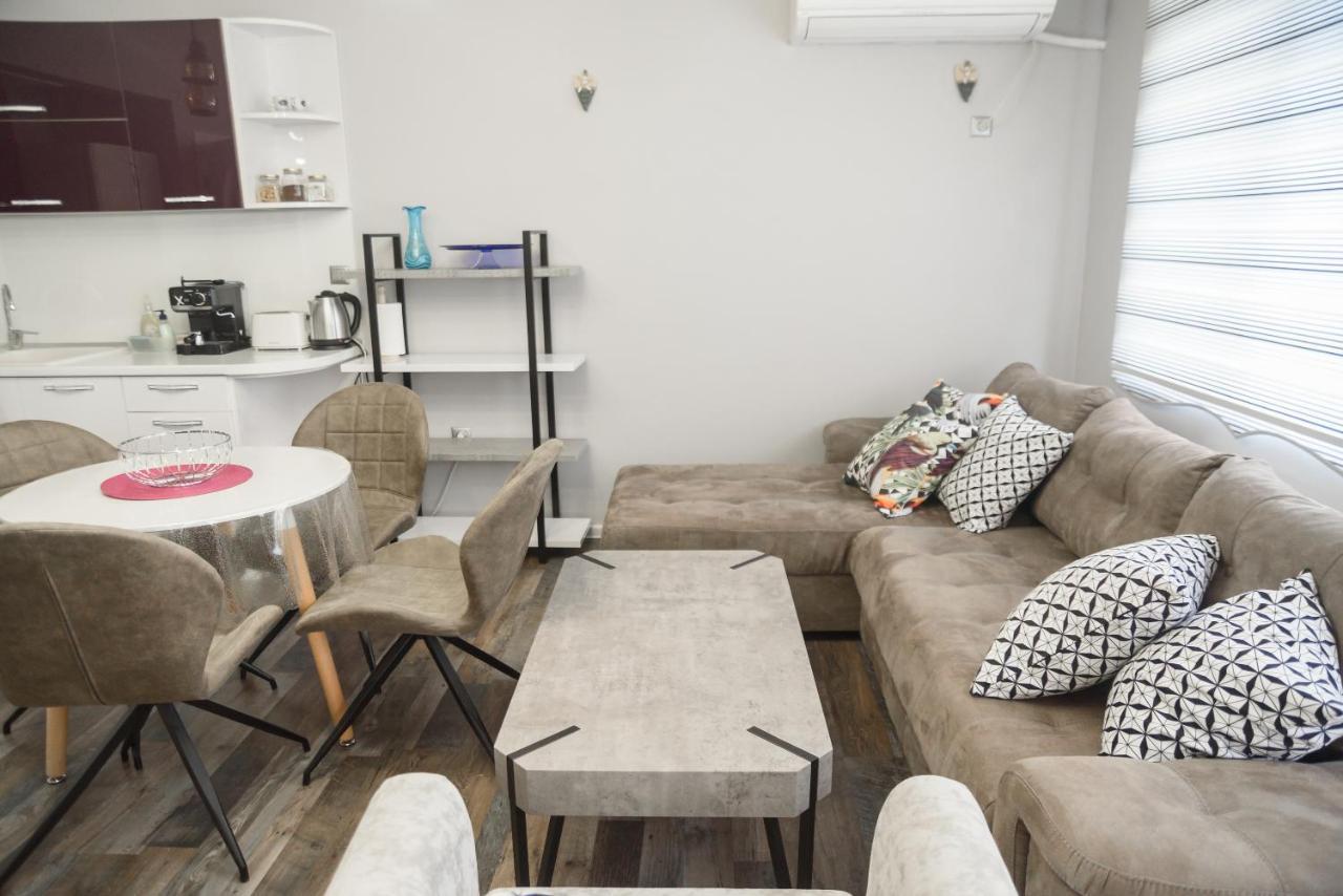 בורגאס Apartment Martini מראה חיצוני תמונה